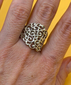 Vintage Sterling Silver Wide Filigree Spiral Pattern RingUk size R