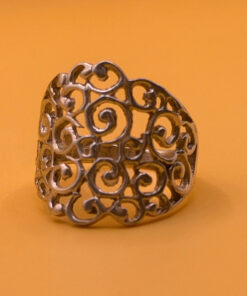 Vintage Sterling Silver Wide Filigree Spiral Pattern RingUk size R