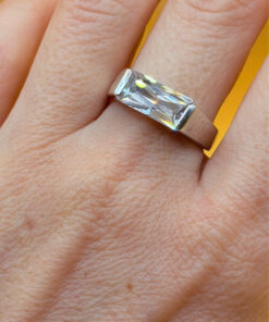 Large cubic zirconia vintage sterling silver ring, size Q