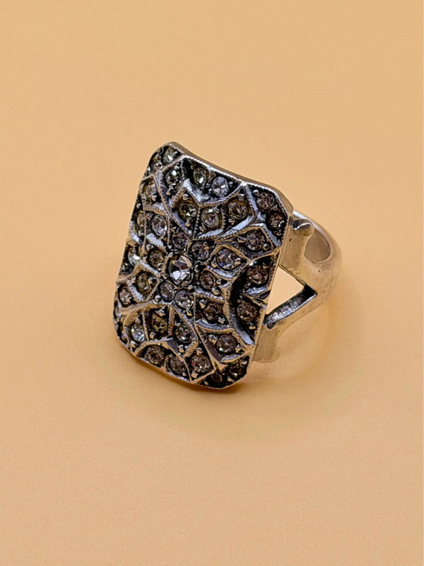 Heavy 925 silver ring, size K½.