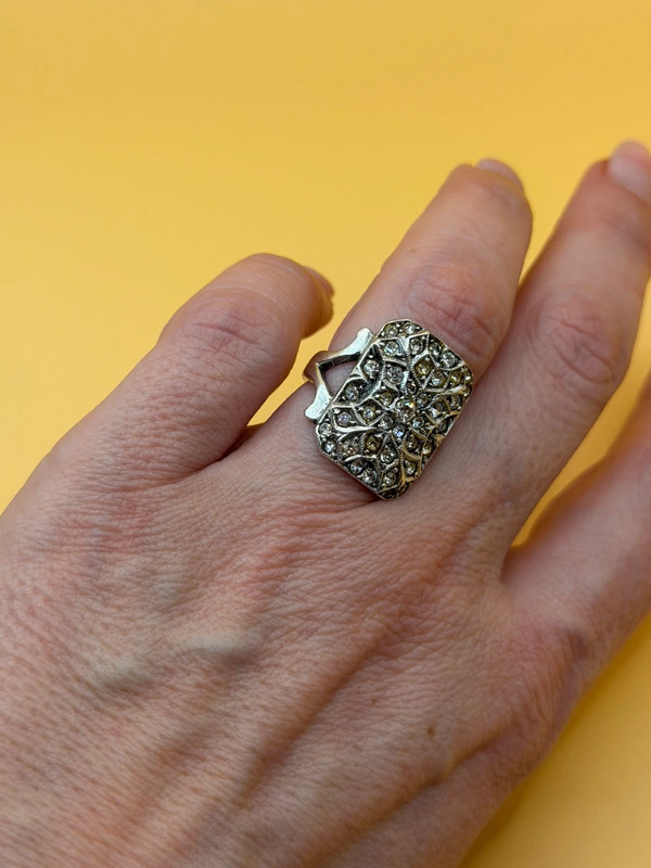 Heavy 925 silver ring, size K½.