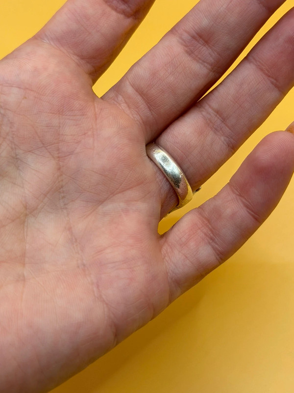 Heavy 925 silver ring, size K½.