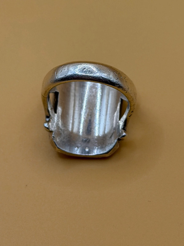 Heavy 925 silver ring, size K½.