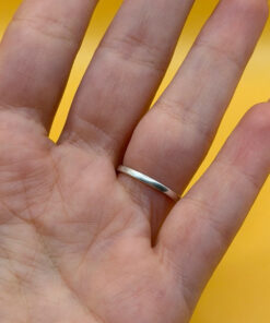 Incredible silver ring, size K, with natural amethysts