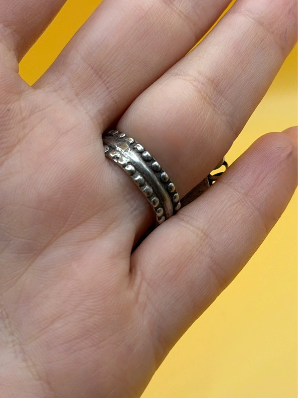 Vintage round green onyx filigree pure silver ring Uk size L