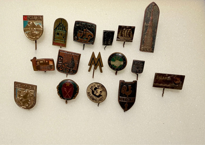 Baltic Soviet Union vintage pins#2
