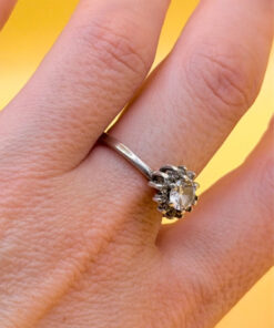 Vintage silver ring Uk size with CZ N