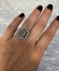 Sparkling flower Sterling silver ring Uk size L