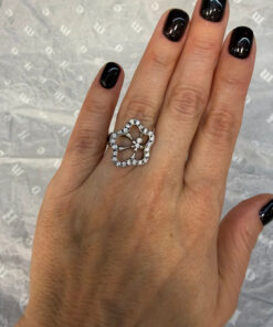 Sparkling flower Sterling silver ring Uk size L