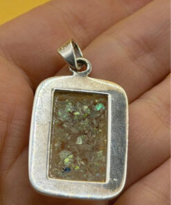 Sterling silver 925 pendant, resin with opal chips