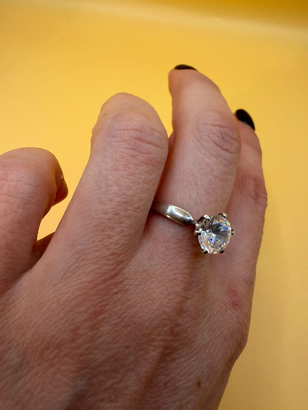 Sterling silver ring with sparkling CZ Uk size P#49