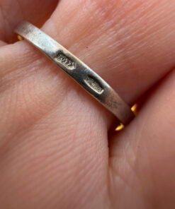 Sterling silver ring with sparkling CZ Uk size P