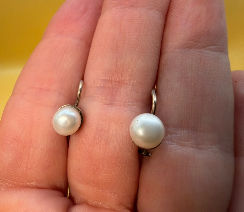 Vintage sterling silver earrings with pearl #125