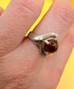 Stunning new sterling silver ring with amber, size O#125
