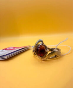 Stunning new sterling silver ring with amber, size O
