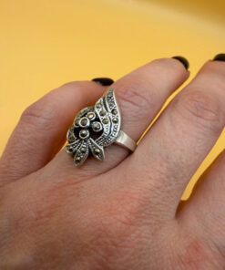 Sterling silver ring with marcasite stones size M