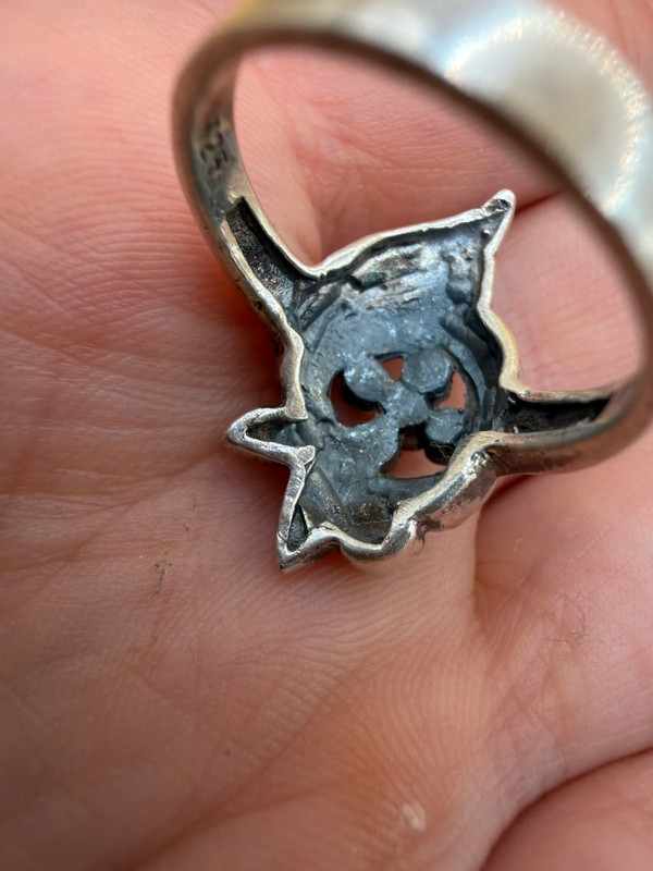 Sterling silver ring with marcasite stones size M