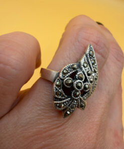 Sterling silver ring with marcasite stones size M