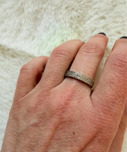 Sterling silver ring with sparkling stones Uk size O1/2