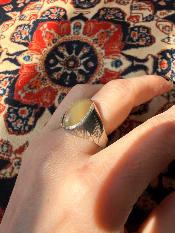 Men’s Eastern-style ring nickel ring, size U, with yellow agate (Zard Aqeeq).