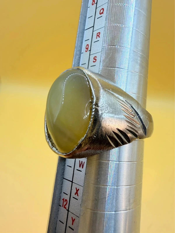 Men’s Eastern-style ring nickel ring, size U, with yellow agate (Zard Aqeeq).