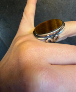 Vintage sterling silver ring Uk size K oval-shaped Tiger's Eye