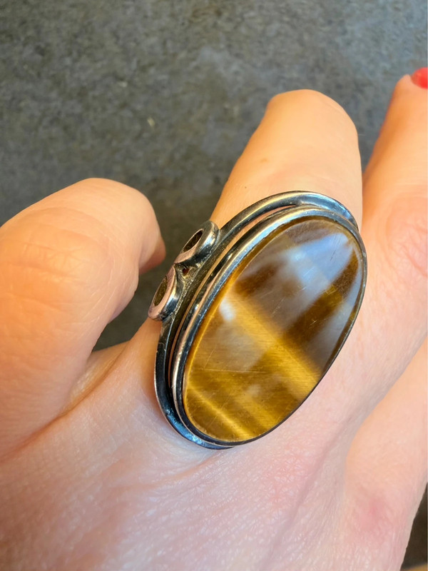 Vintage sterling silver ring Uk size K oval-shaped Tiger's Eye