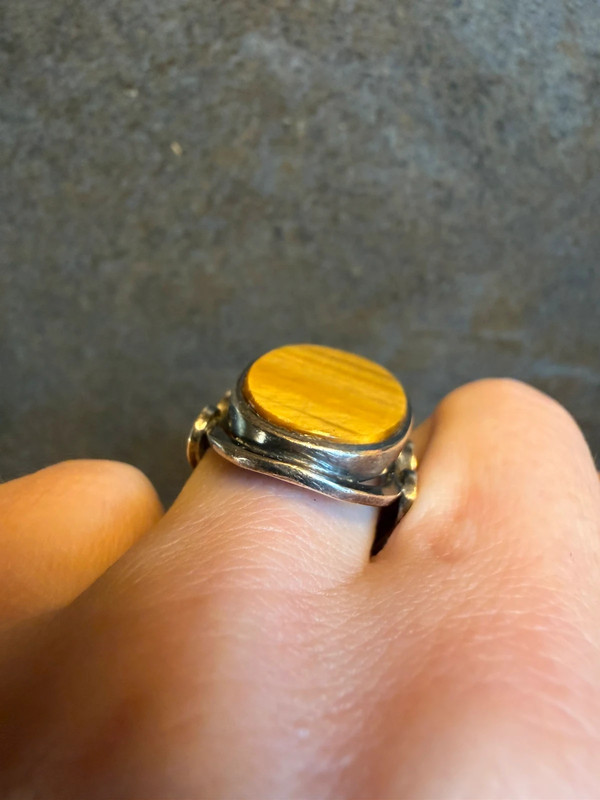 Vintage sterling silver ring Uk size K oval-shaped Tiger's Eye