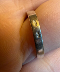 Stunning Sterling silver ring Uk size N, sparkling CZ