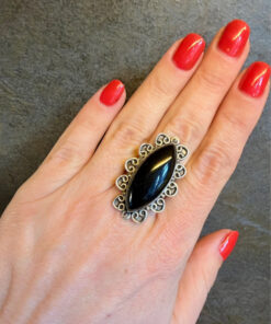 An incredibly beautiful vintage ring with black onyx, size R, sterling silver
