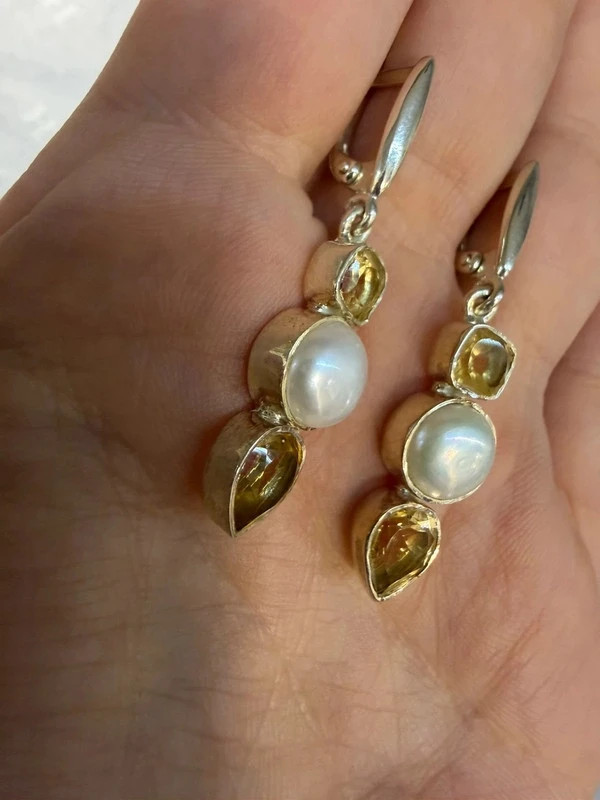 Silver earrings with citrine and pearls#43