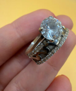 Sterling silver ring Uk size R