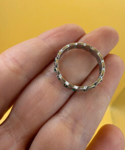 Stunning sterling silver ring with green stones Uk size O
