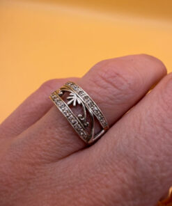 Sterling silver ring Uk size N
