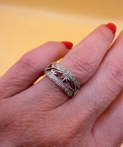 Sterling silver ring Uk size N