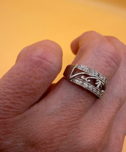 Sterling silver ring Uk size N