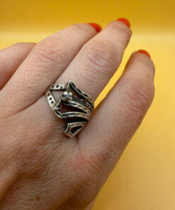 Unusual fashion sterling silver ring Uk P weight 4gr