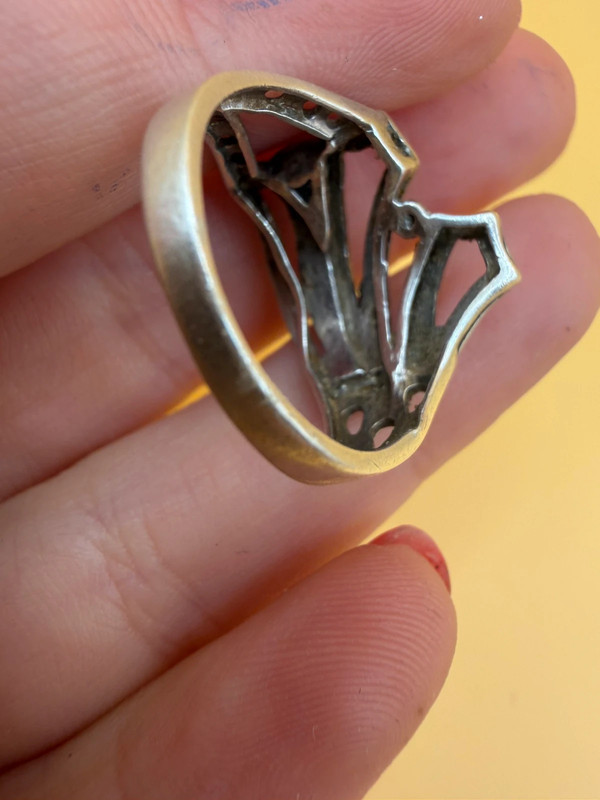 Unusual fashion sterling silver ring Uk P weight 4gr