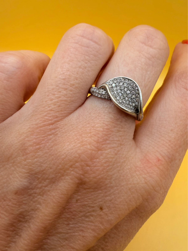 Sterling silver ring Uk size N