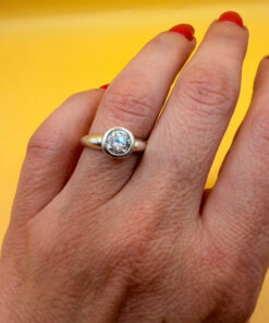 Beautiful sterling silver ring Uk size M with round CZ#46