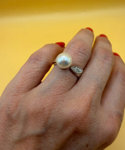 Sterling silver ring with pearl Uk size L 1/2