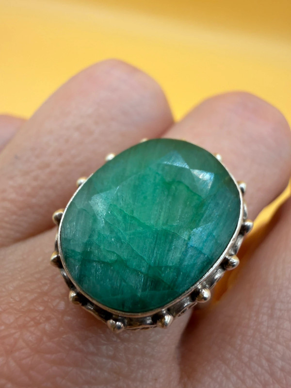 Vintage 925 Sterling Silver natural Emerald Gemstone Uk size O#111