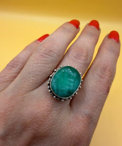Vintage 925 Sterling Silver natural Emerald Gemstone Uk size O#111
