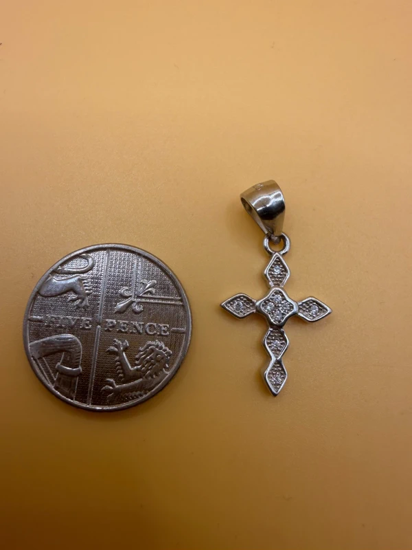 Incredible Sterling silver cross#101
