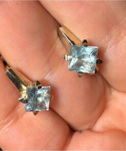 14k Gold earrings with natural topaz