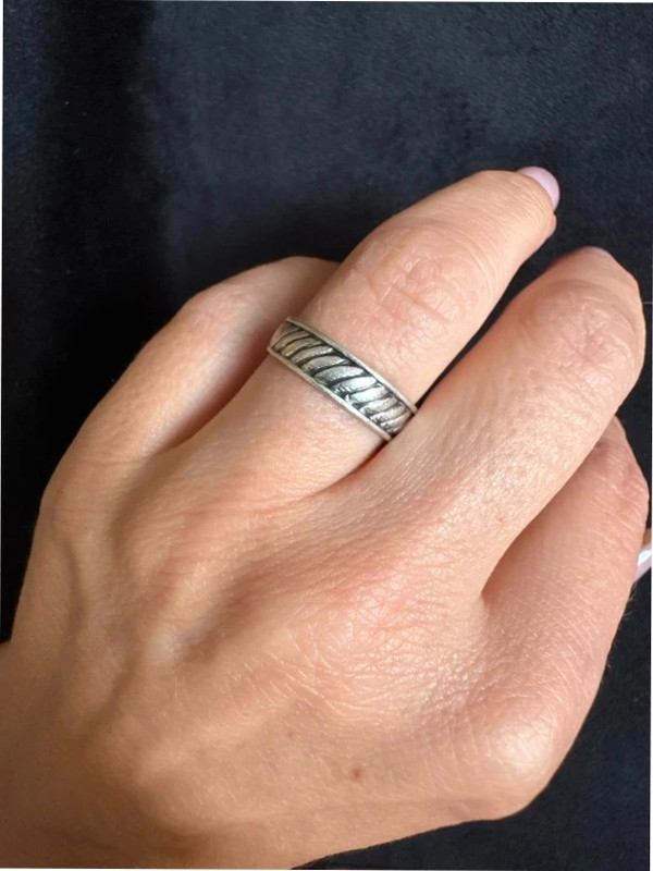 Vintage Sterling silver ring size M1/2. (1)