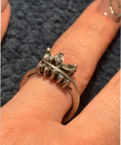 Incredibly beautiful cubic zirconia sterling silver ring Uk size M(#12)