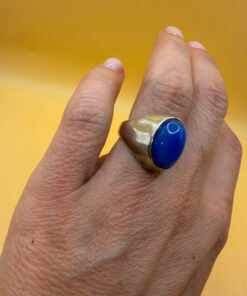 Vintage unisex sterling silver ring polished oval blue Aqeeq agate Uk size L
