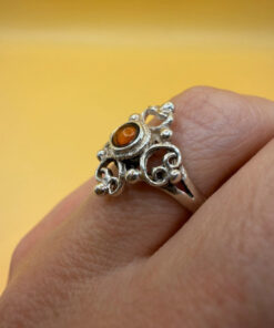 Vintage sterling silver ring with amber Uk size L