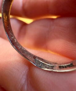 Men Unisex silver ring featuring a natural onyx, size W